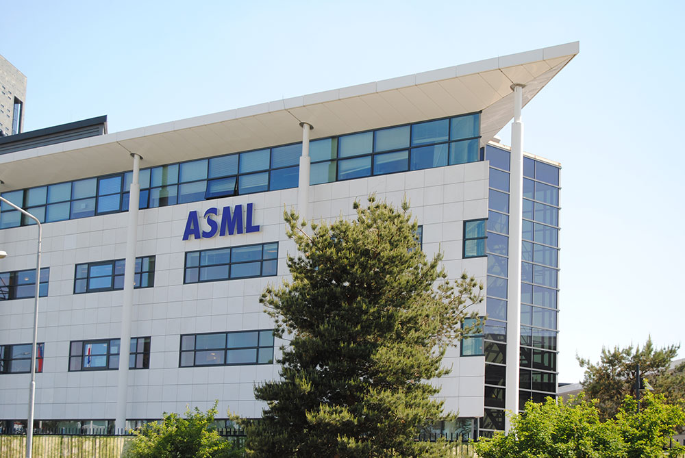 ASML: Planmatig onderhoud Schilderwerk en beglazingswerkzaamheden