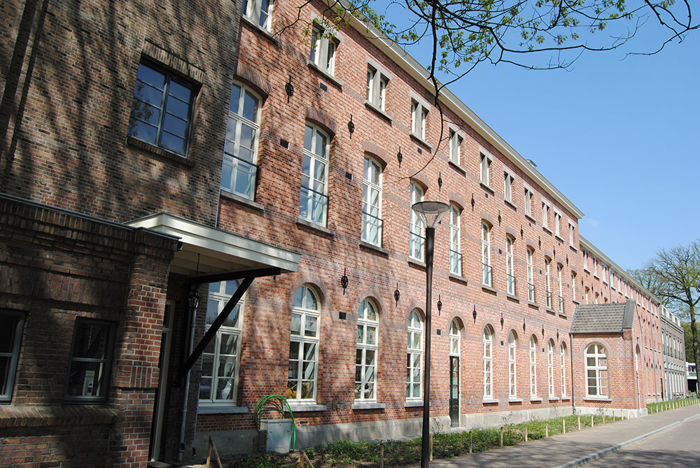 Renovatie Eijkenburg: Ombouw klooster tot appartementen Schilderwerk en beglazingswerkzaamheden.